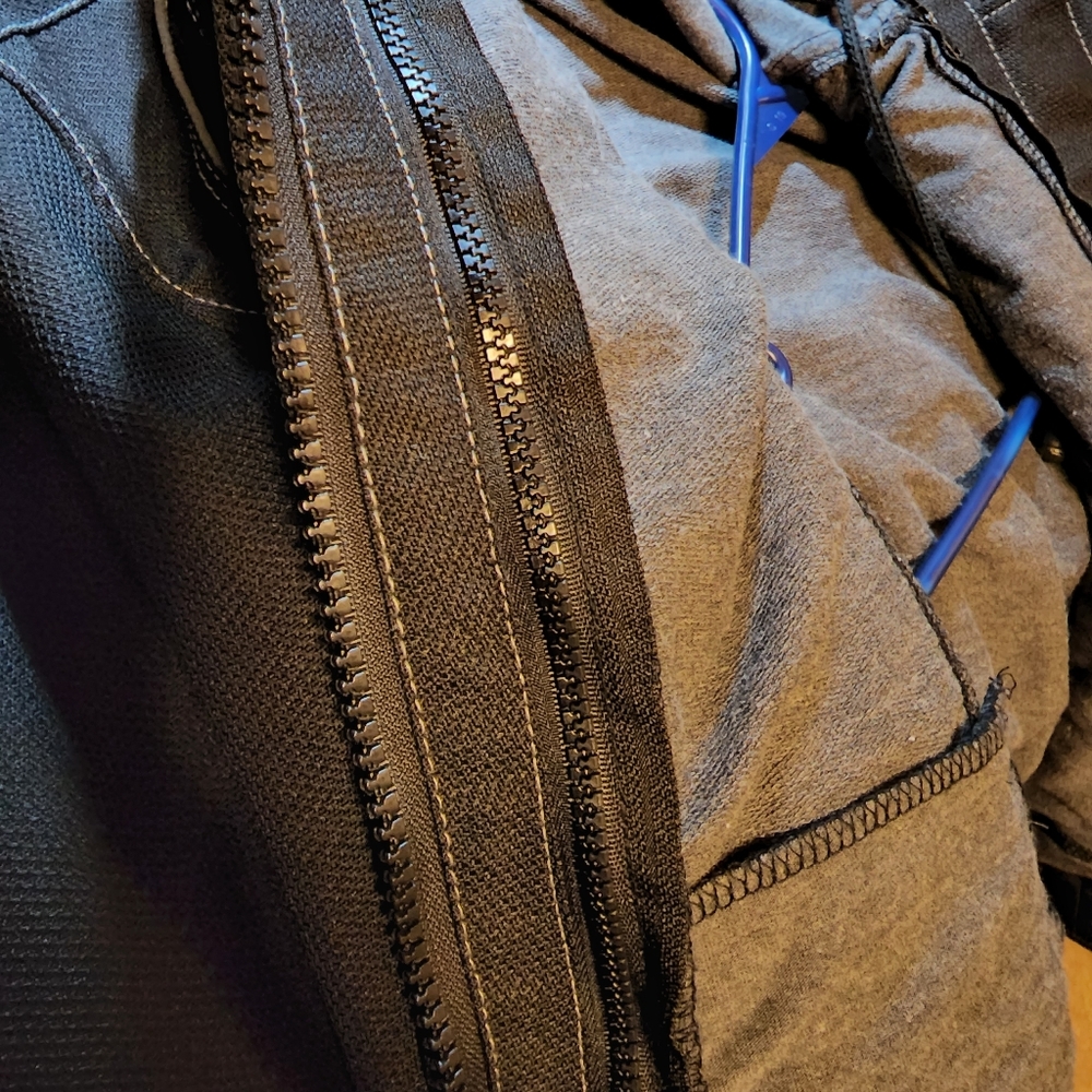Women's Riding Jacket - Picture 3 of 4